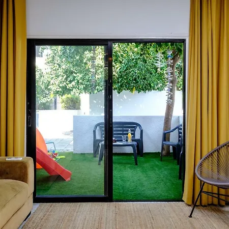 Kermia House 43 *