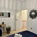Fatcow House 43 *
