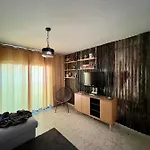 アパート Fatcow House 43 ラルナカ