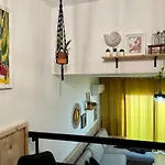 Fatcow House 43 アパート